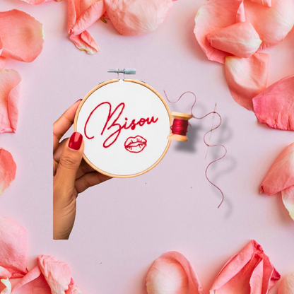 KIT BRODERIE " BISOU"